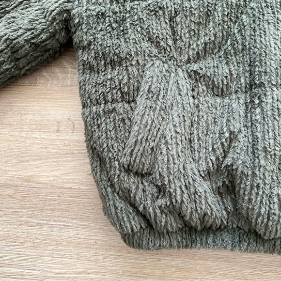 Wild Fable Green Faux Fur Full Zip Bomber Puffer Jacket Size L - Picture 4 of 11